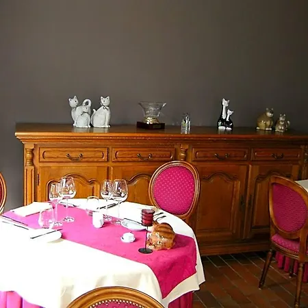Le Petit Normand Bed & Breakfast 3*
