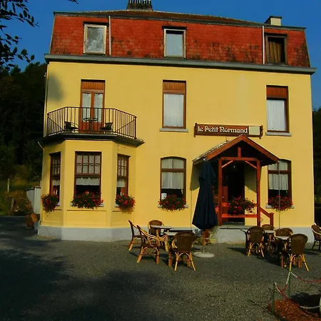 Le Petit Normand Bed & Breakfast 3*